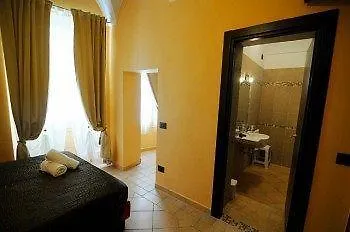 Sakura Guest house 2*